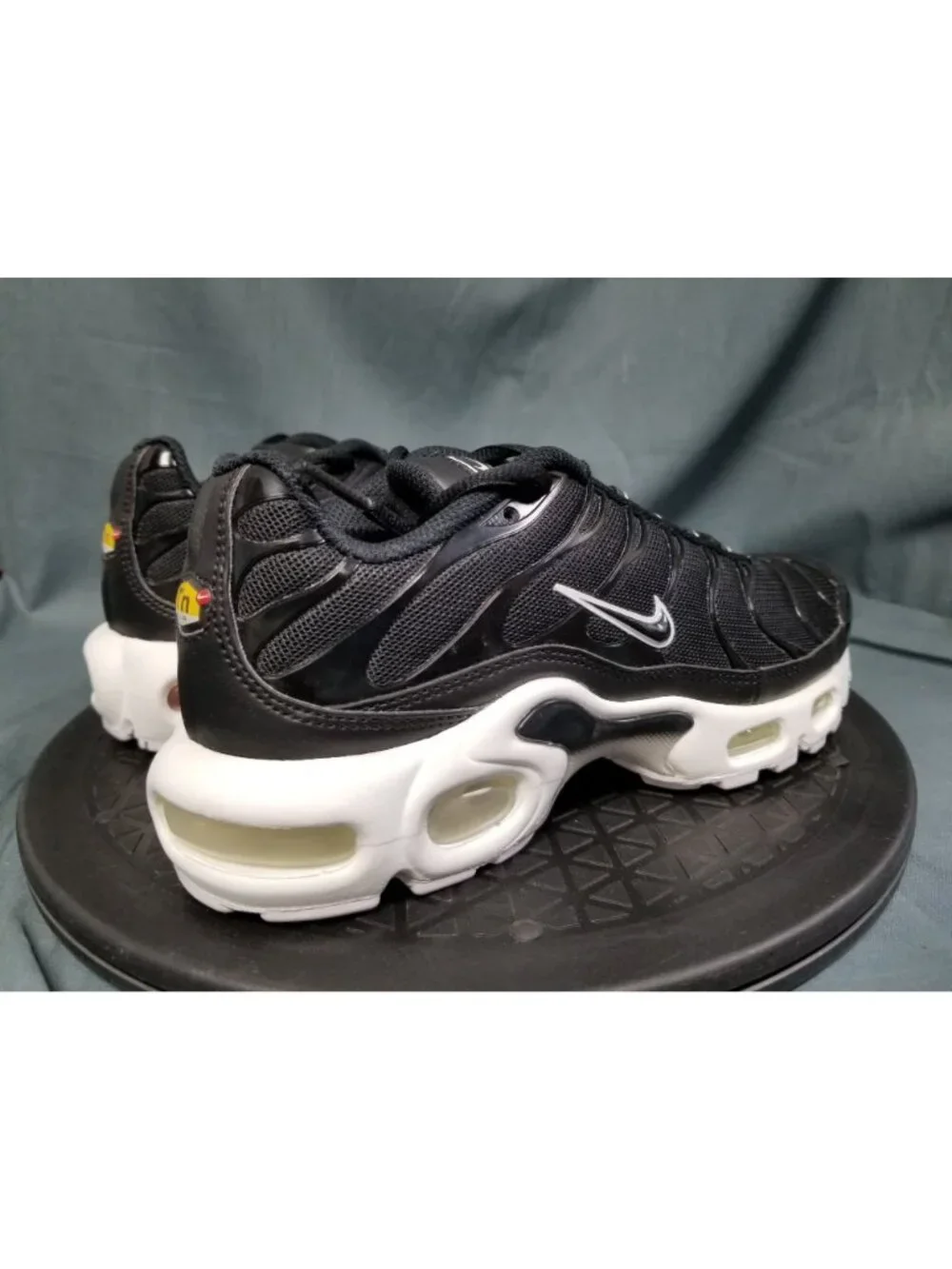 Nike Air Max Plus Black White Women's DM2362 001 Size 7.5 NEW NO BOX!